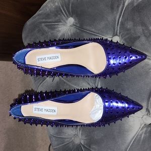 COPY - Heels size 8. Metallic blueish purple 3" heel